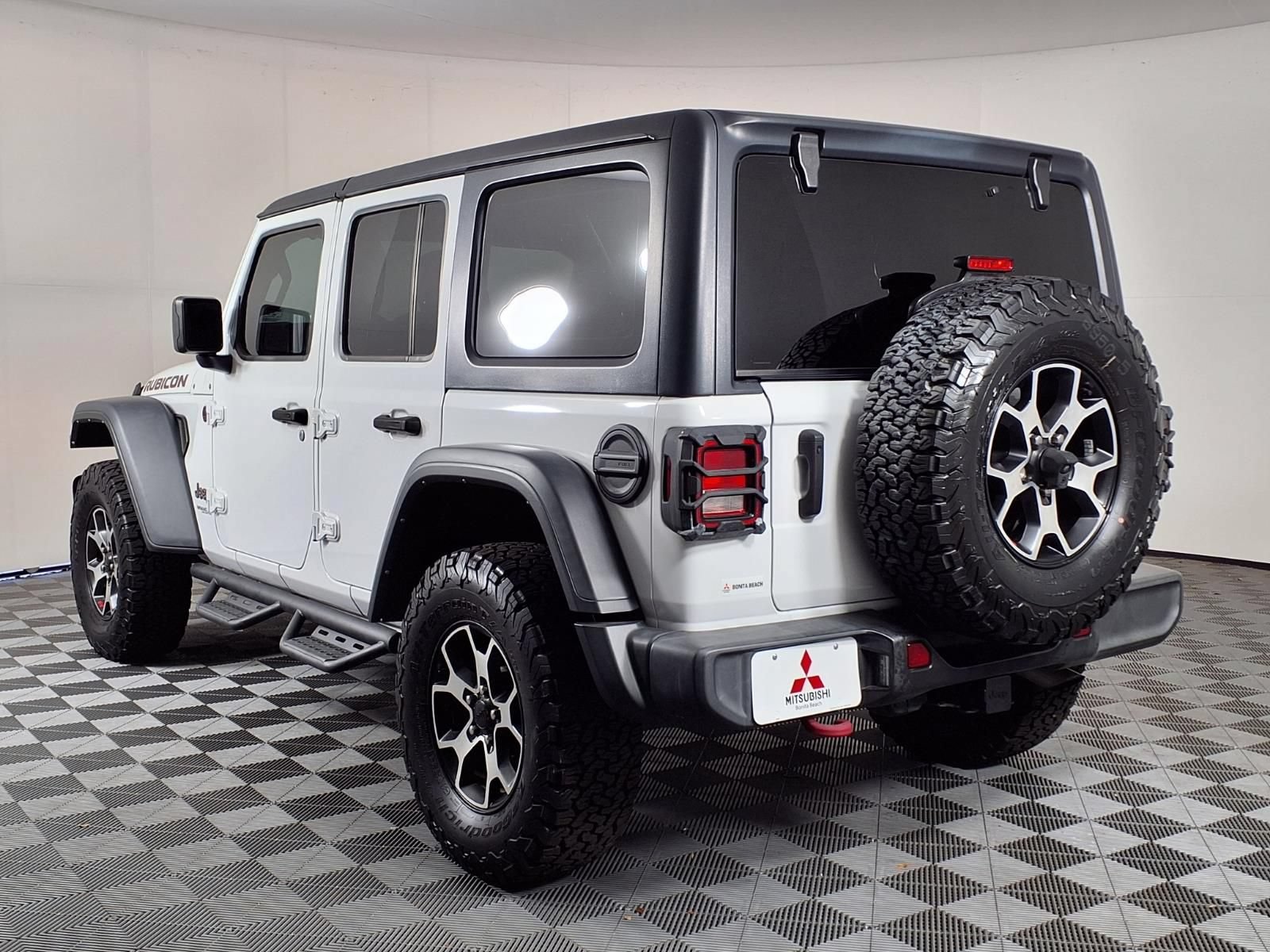 Used 2021 Jeep Wrangler Unlimited Rubicon AWD/4WD image 5