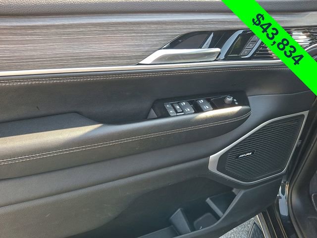 Used 2024 Jeep Wagoneer L Series III w/ Flexible Seating Group image 13