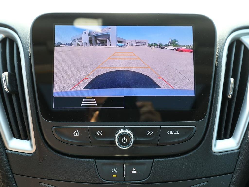 Used 2024 Chevrolet Malibu LT FWD image 17