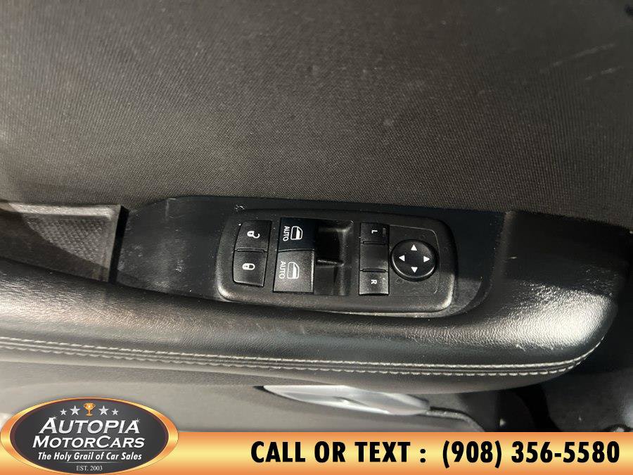 Used 2017 Dodge Challenger R/T Scat Pack RWD image 12