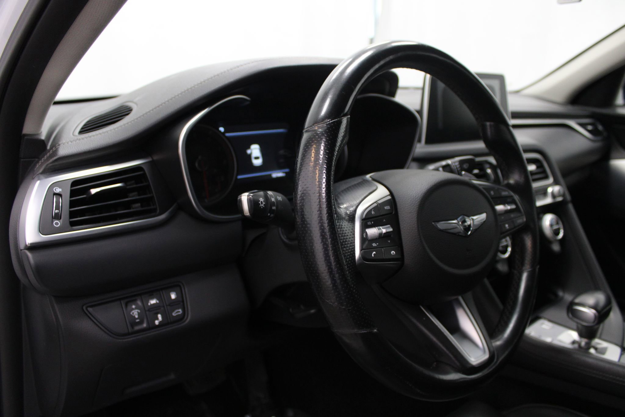 Used 2019 Genesis G70 2.0T Advanced AWD/4WD image 14