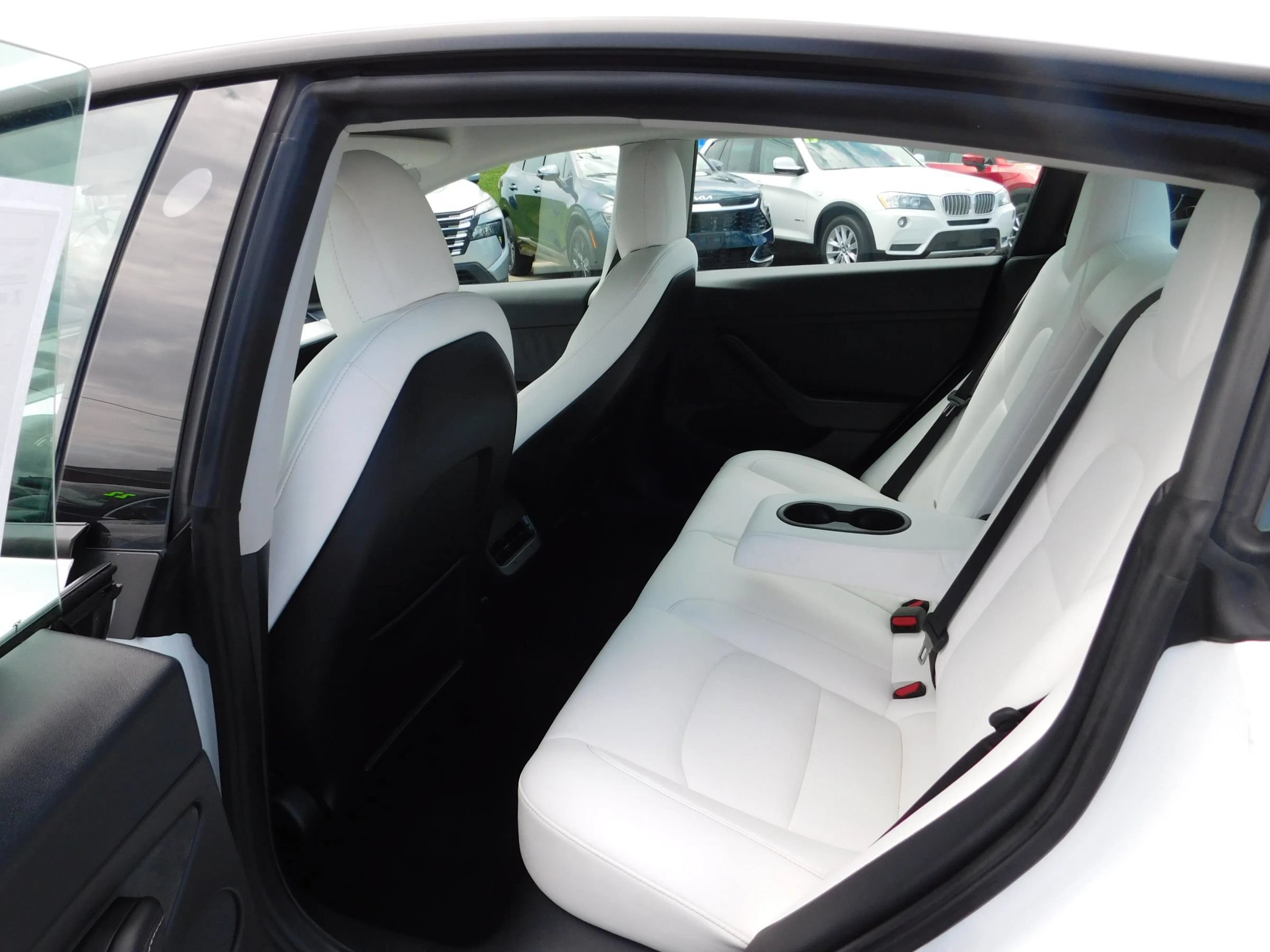 Used 2022 Tesla Model 3 Long Range AWD/4WD image 11