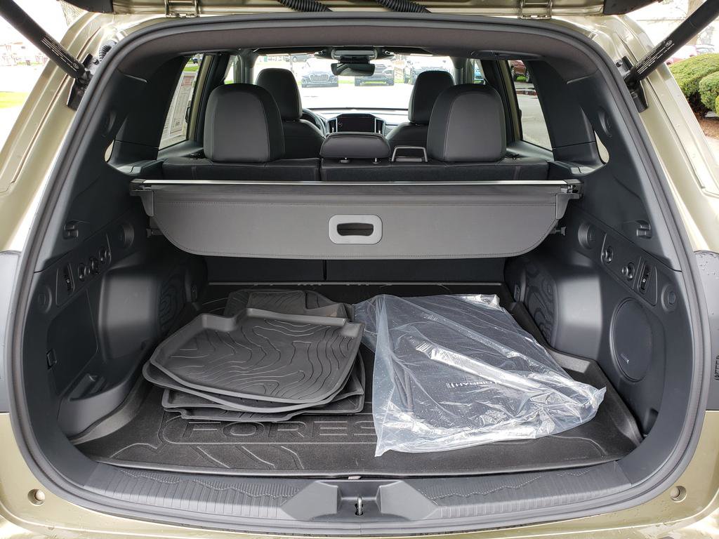 Used 2025 Subaru Forester Limited w/ Popular Package image 15