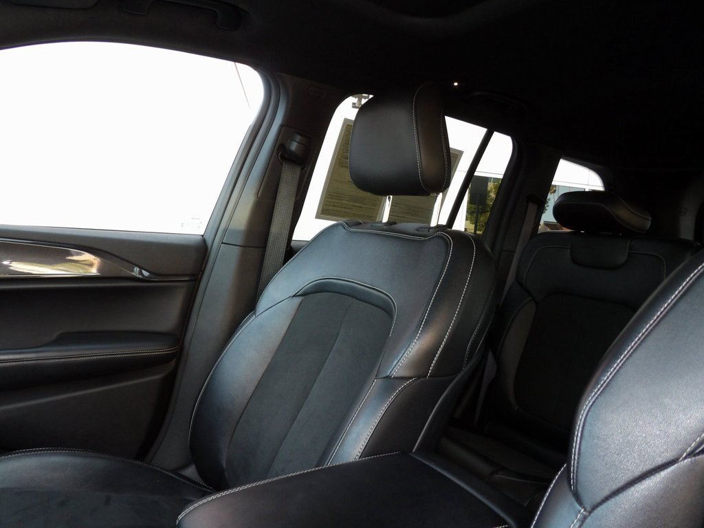 Used 2022 Jeep Grand Cherokee Altitude image 18