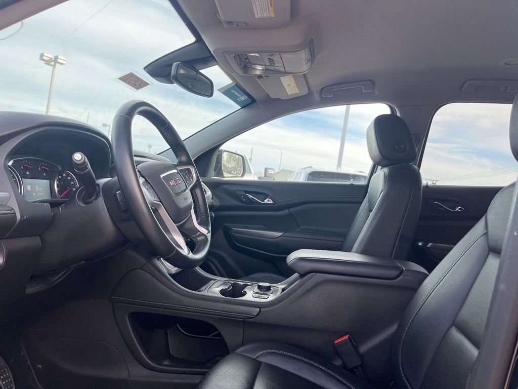 Used 2023 GMC Acadia SLT image 11