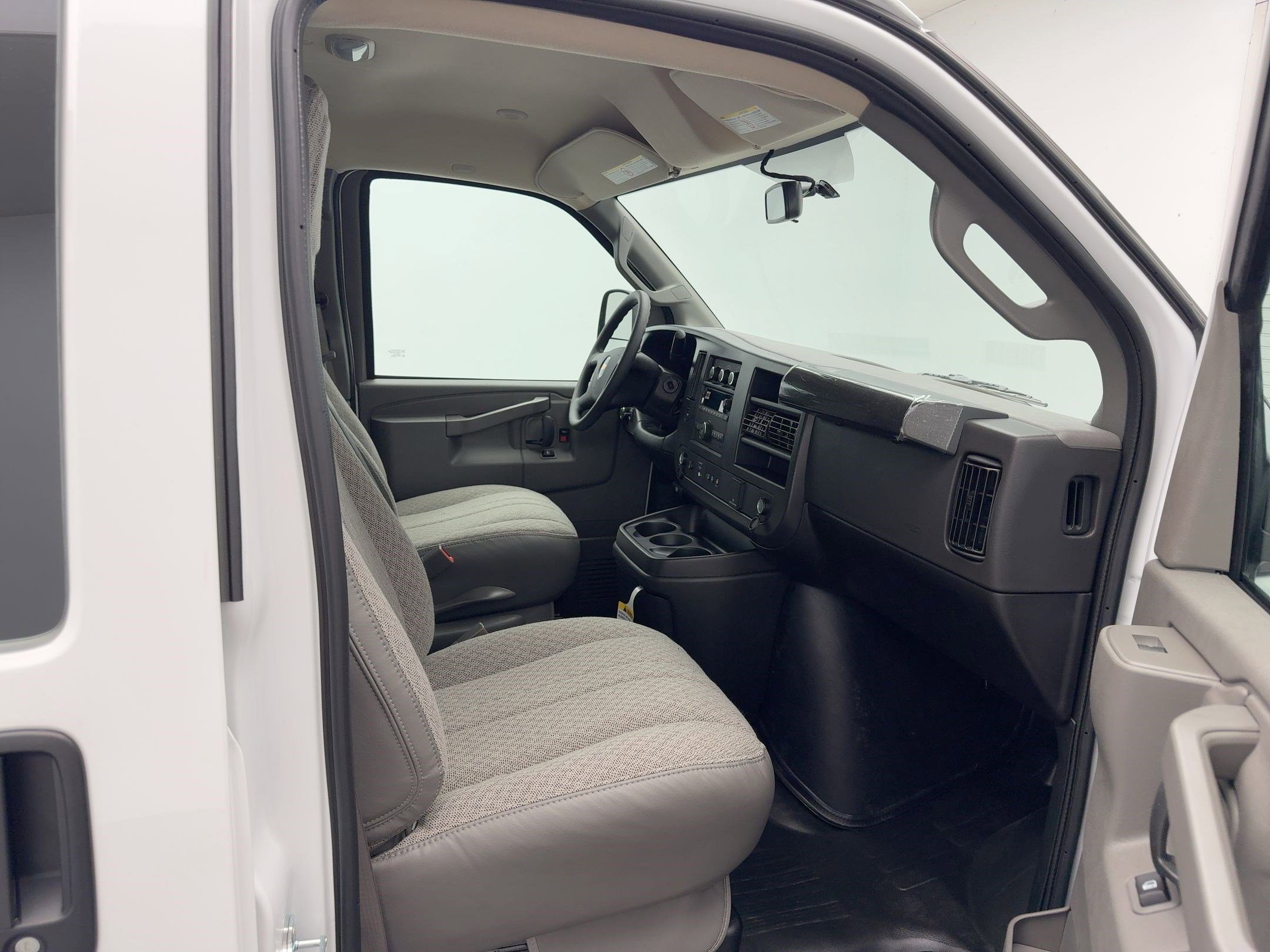 New 2025 Chevrolet Express 2500 Extended w/ Driver Convenience Package image 25