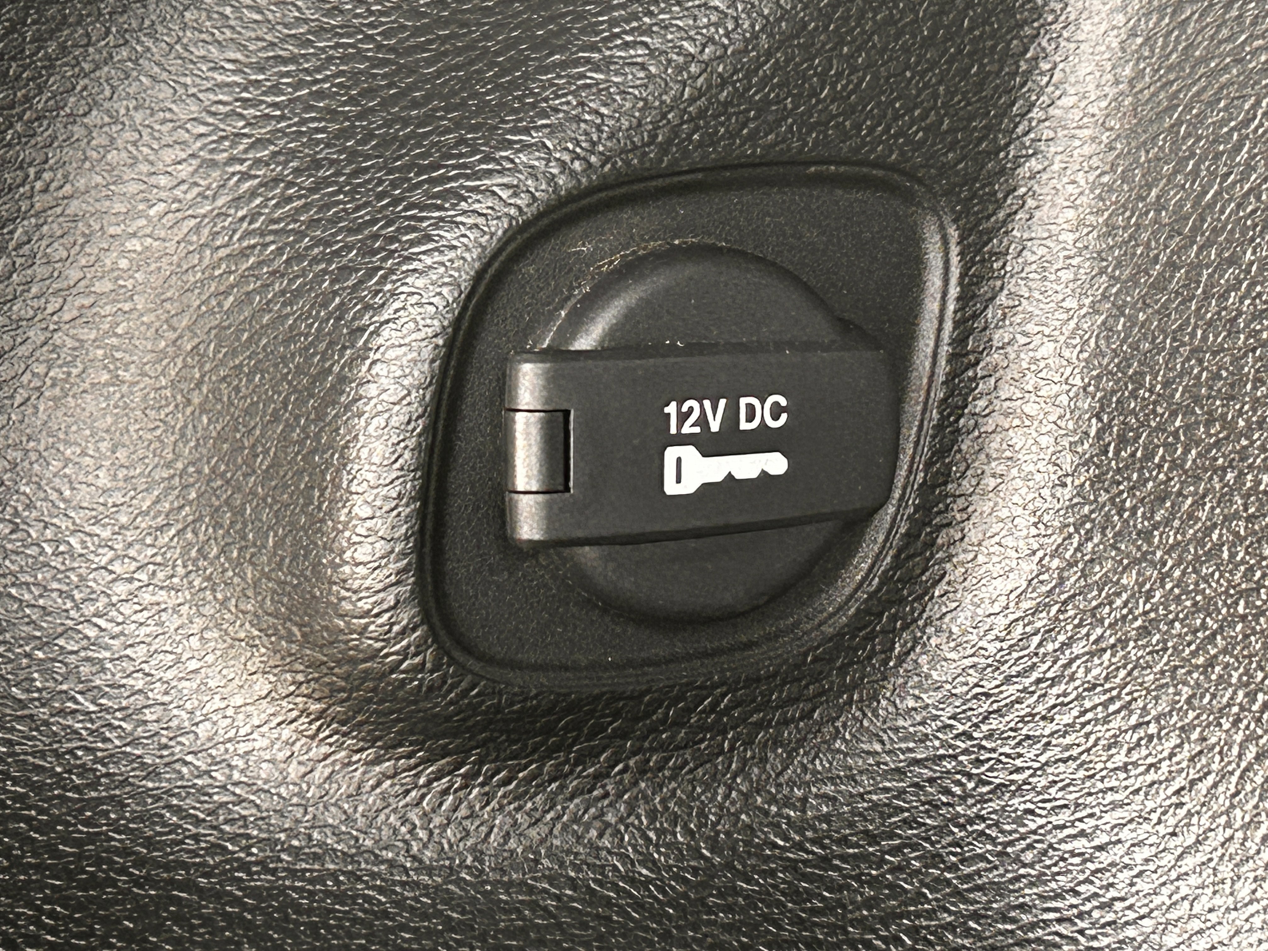 Used 2019 Jeep Cherokee Limited image 9