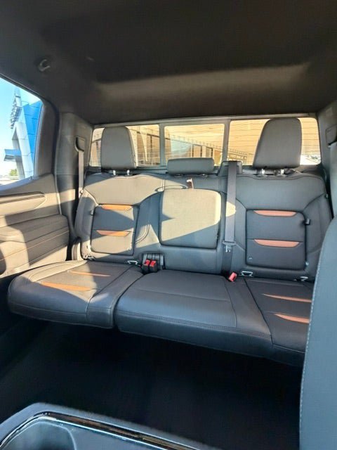 New 2026 GMC Sierra 1500 AT4 w/ AT4 Premium Package AWD/4WD image 17