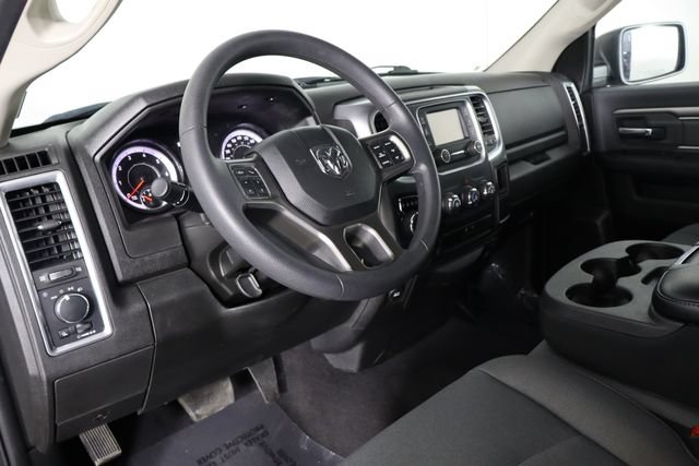 Used 2024 RAM 1500 Classic SLT AWD/4WD image 17