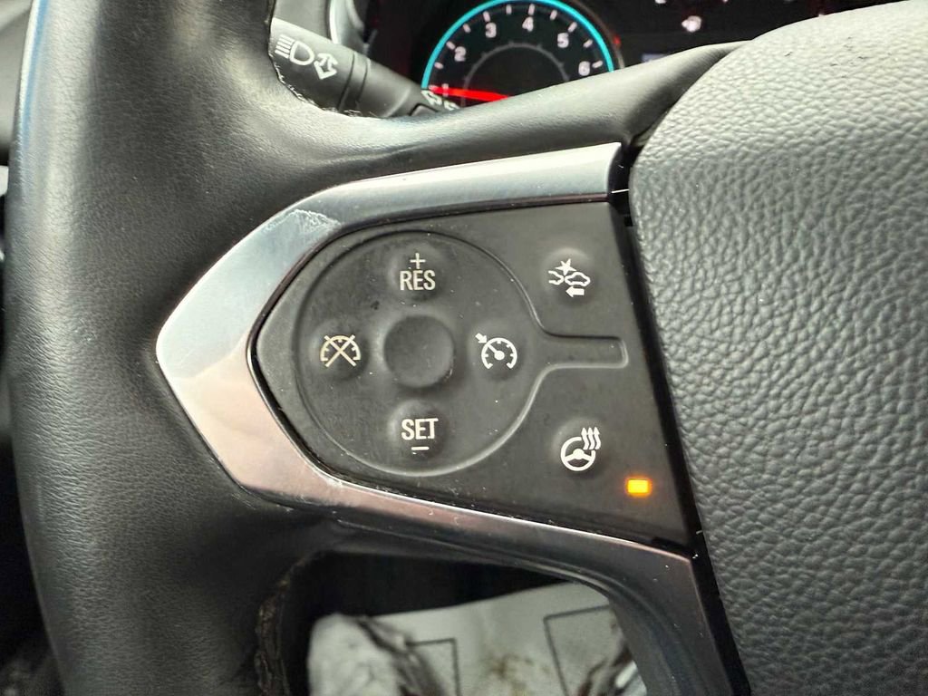 Used 2023 Chevrolet Traverse RS image 48