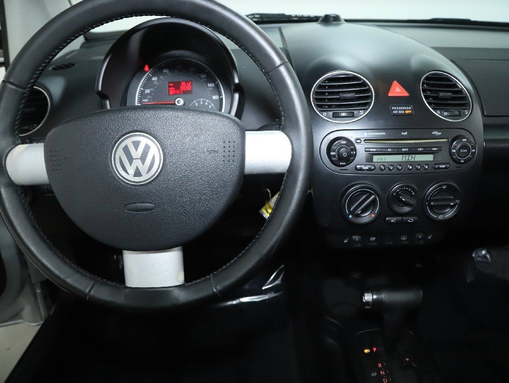 Used 2009 Volkswagen Beetle Blush image 31