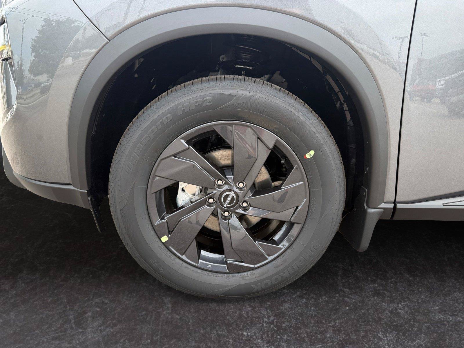 New 2026 Nissan Rogue SV AWD/4WD image 15
