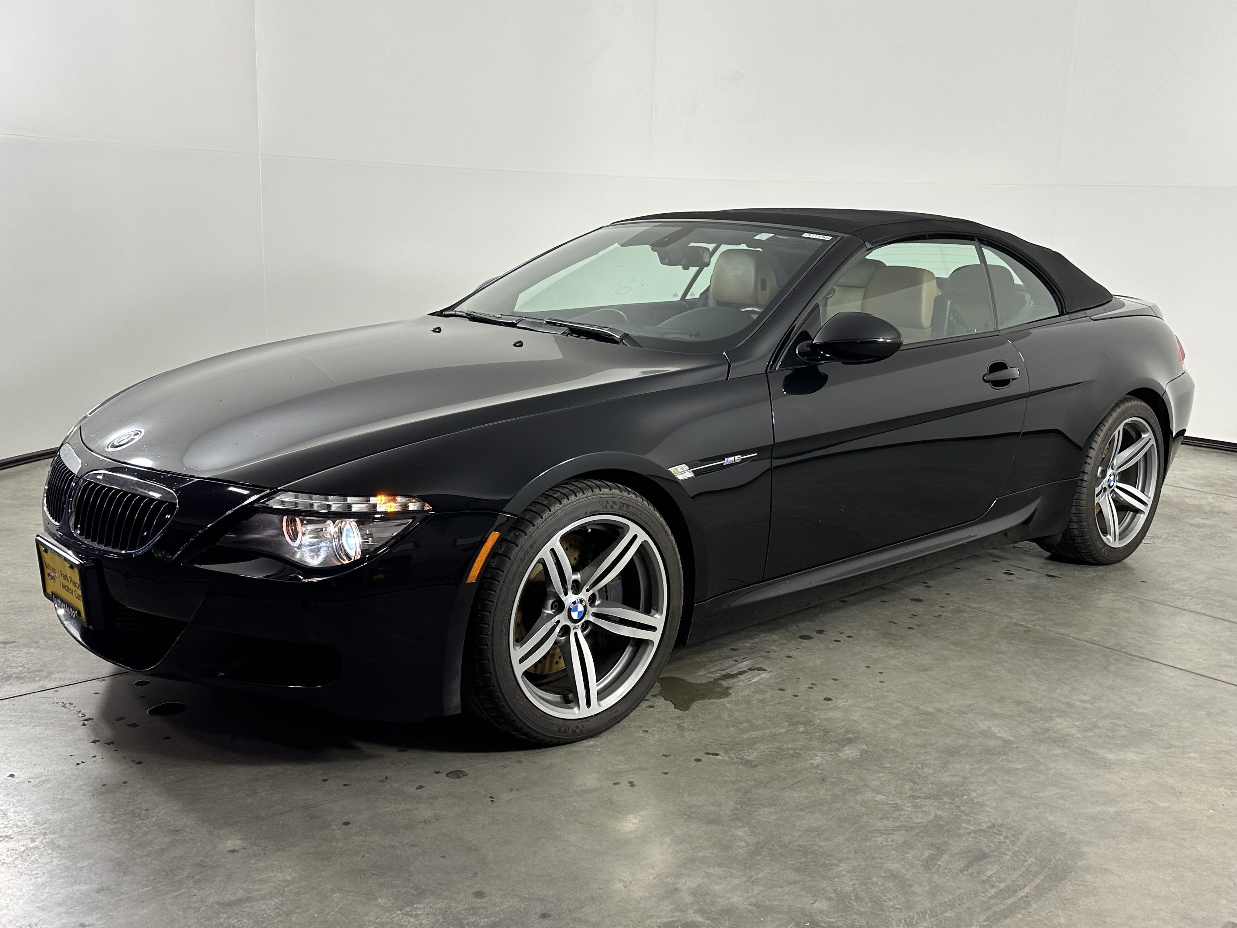 Used 2010 BMW M6 Convertible image 31