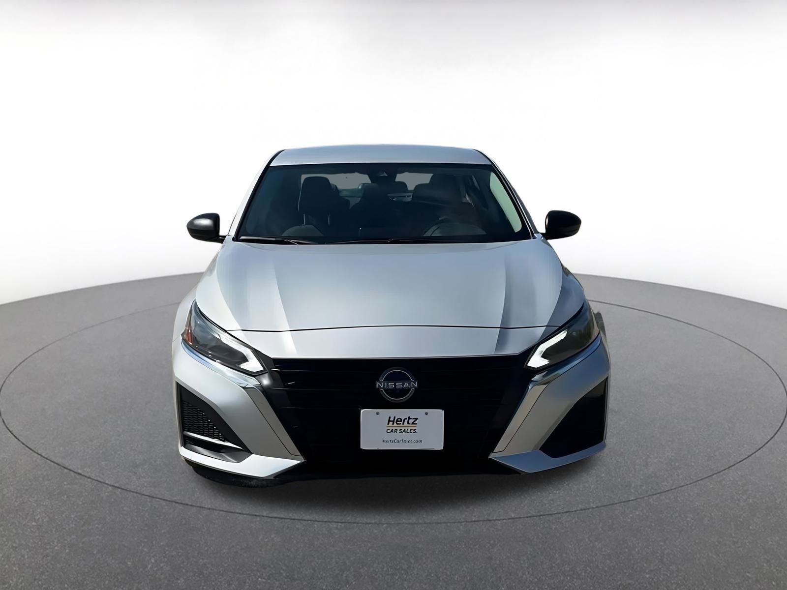 Used 2024 Nissan Altima 2.5 SV image 4