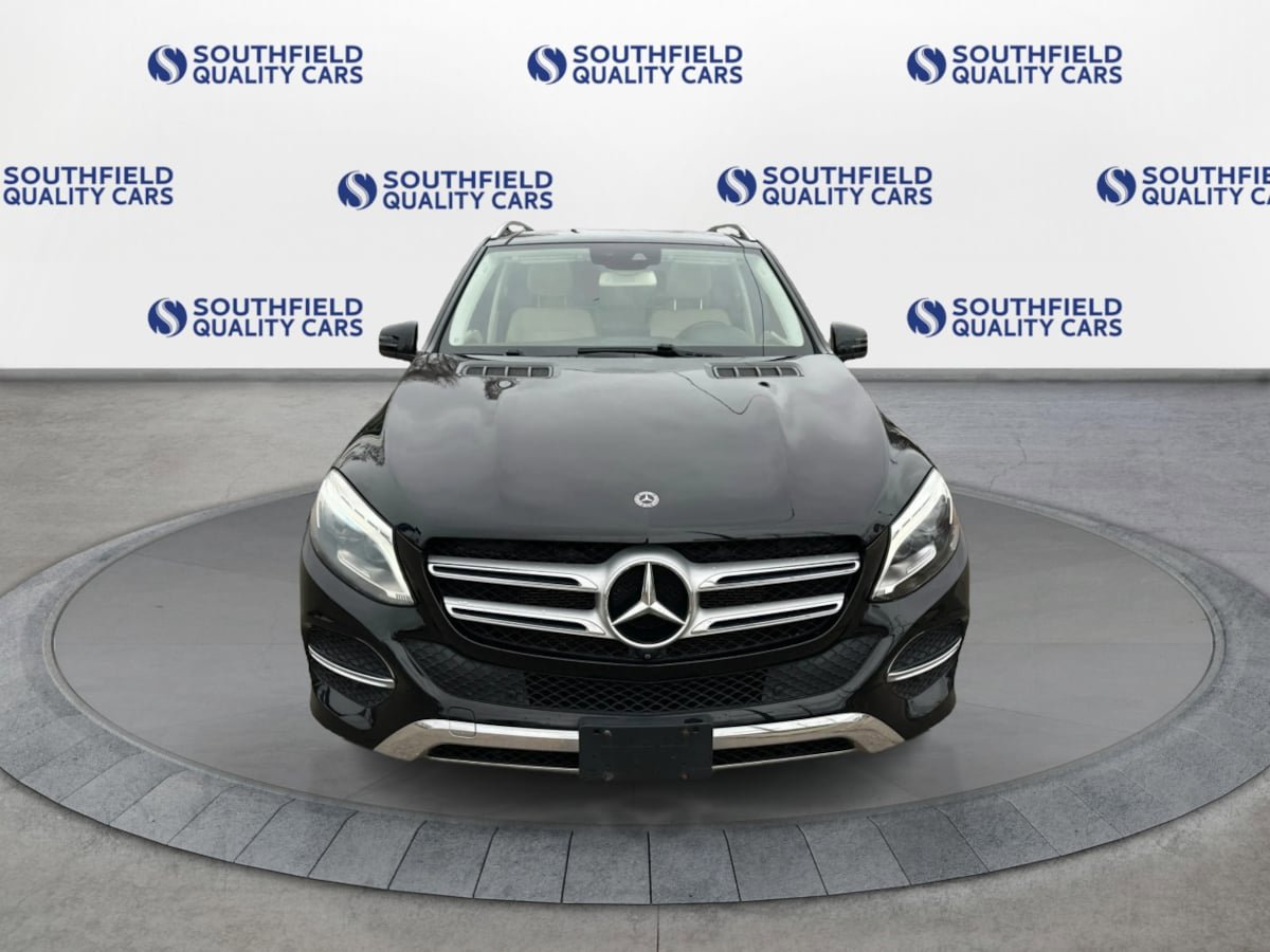 Used 2019 Mercedes-Benz GLE 400 4MATIC w/ Premium 2 Package image 9