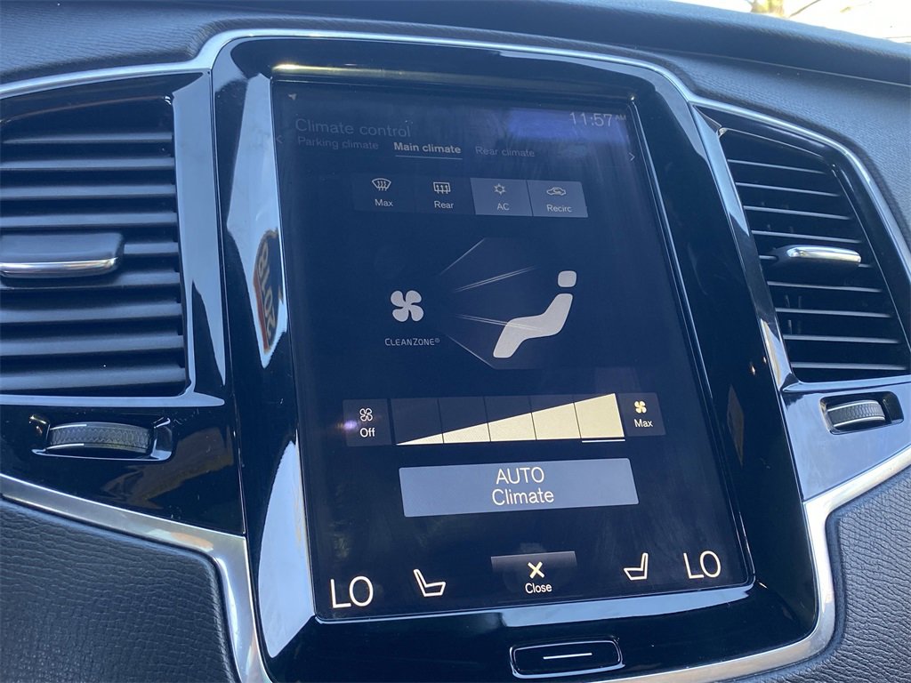 Used 2018 Volvo XC90 T6 Momentum w/ Convenience Package image 24