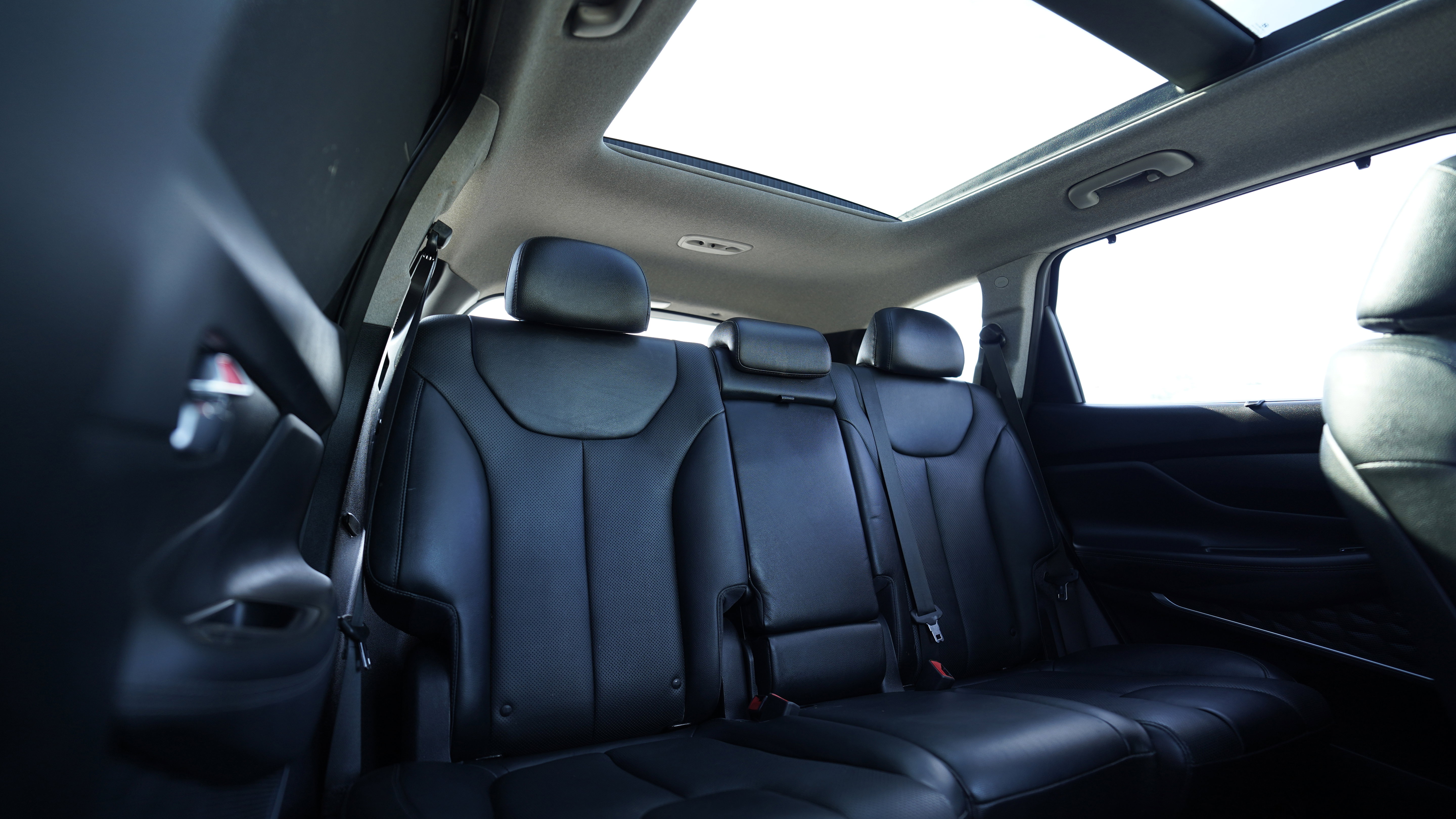Used 2019 Hyundai Santa Fe Limited FWD image 12