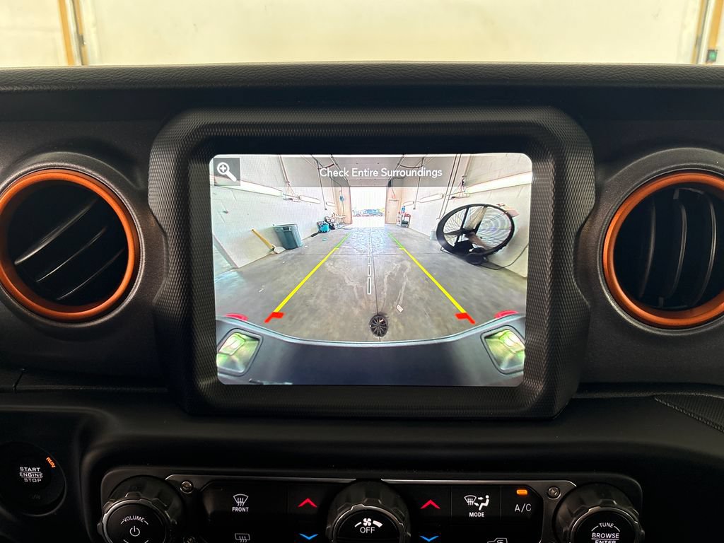 Used 2022 Jeep Gladiator Mojave w/ Trailer Tow Package AWD/4WD image 29