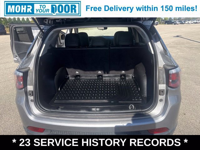 Used 2019 Jeep Compass Latitude FWD image 12