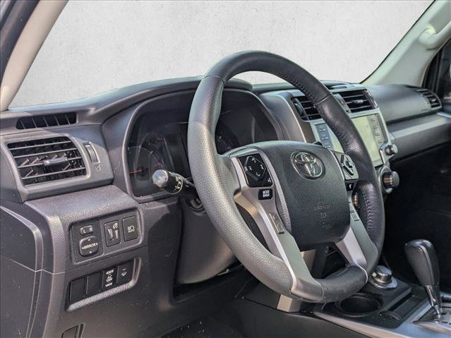 Used 2022 Toyota 4Runner SR5 Premium w/ Moonroof Package AWD/4WD image 9