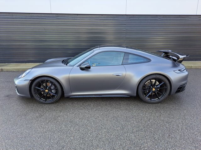 Used 2024 Porsche 911 Carrera T image 2
