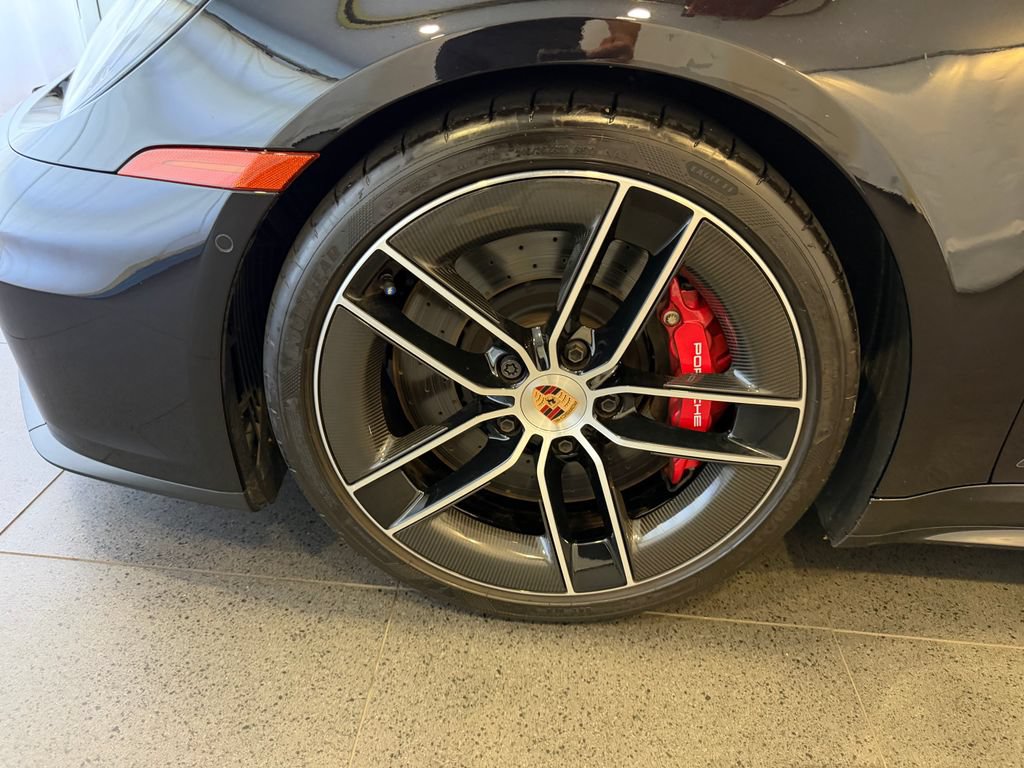 Certified 2025 Porsche 911 Carrera 4 GTS AWD/4WD image 10