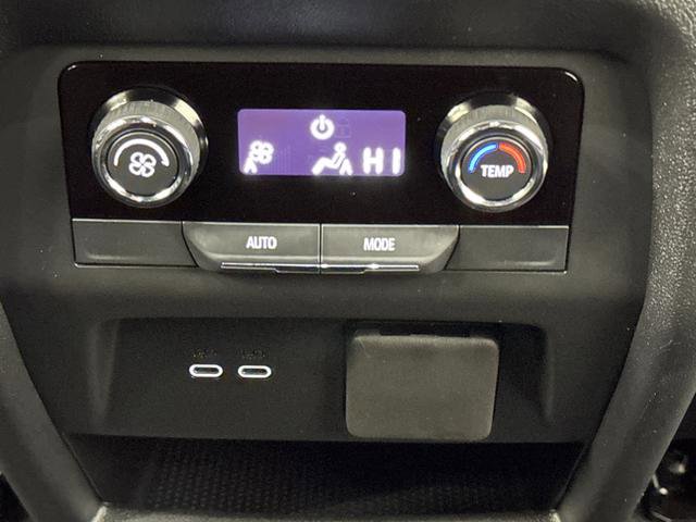 Used 2024 Chevrolet Traverse Z71 w/ Enhanced Driving Package image 33