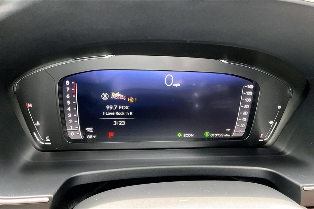 Used 2025 Honda Pilot Elite image 12