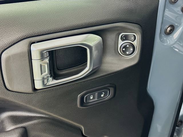 New 2025 Jeep Gladiator Sport image 20