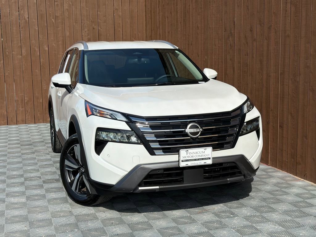 Used 2025 Nissan Rogue SL image 10