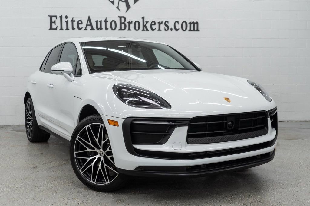 Used 2023 Porsche Macan image 7