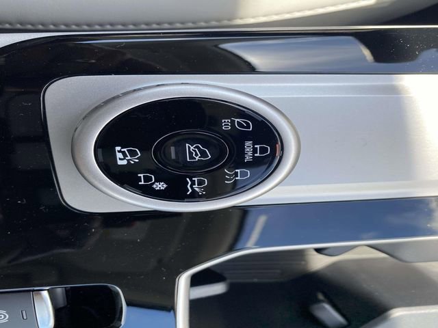 New 2025 Mitsubishi Outlander AWD image 14