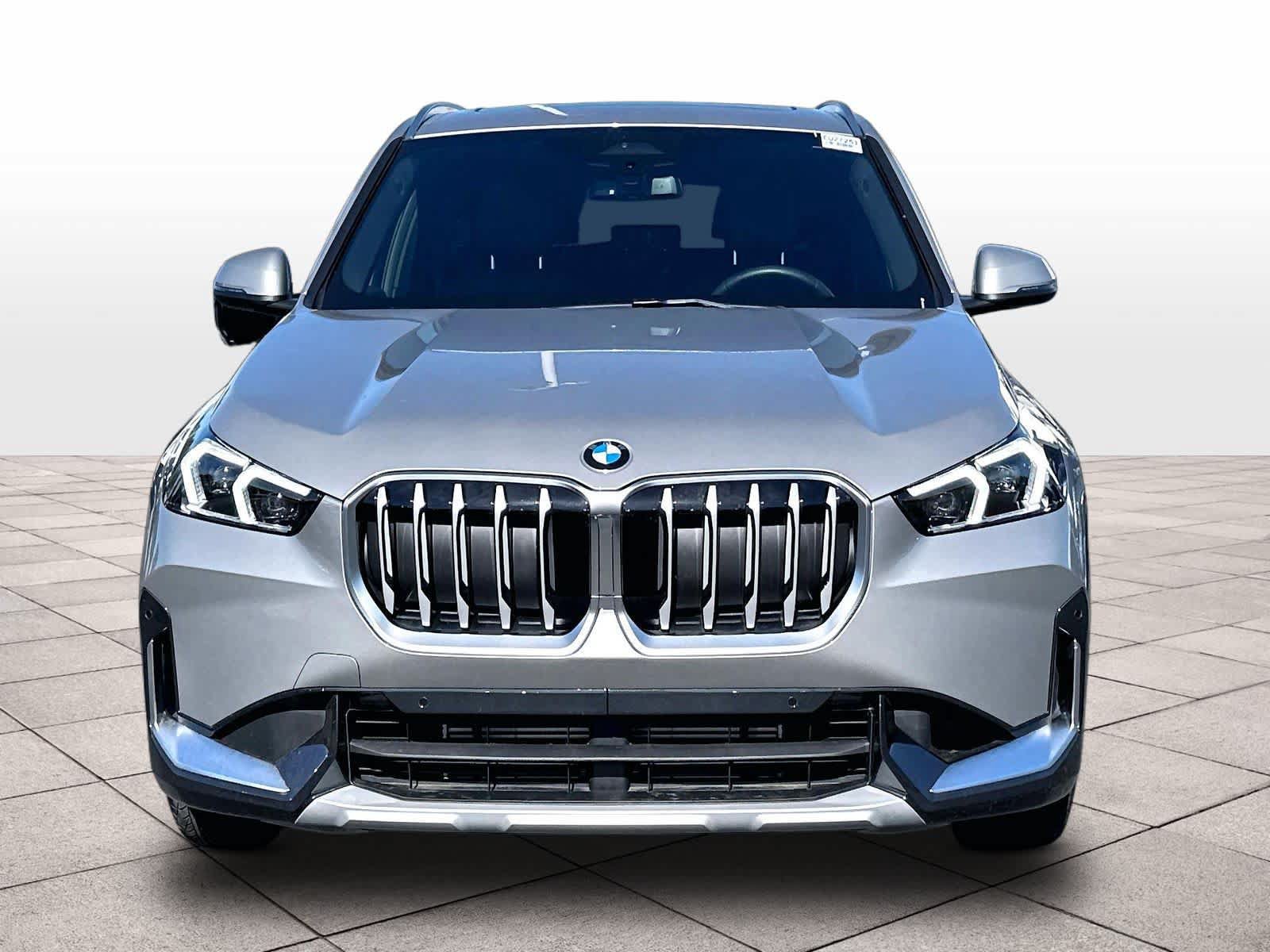 Used 2026 BMW X1 xDrive28i w/ Convenience Package AWD/4WD image 2