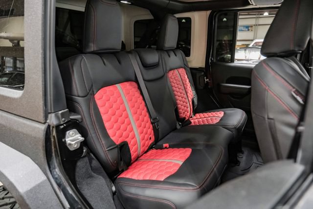 Used 2023 Jeep Wrangler Unlimited Rubicon w/ Safety Group AWD/4WD image 40