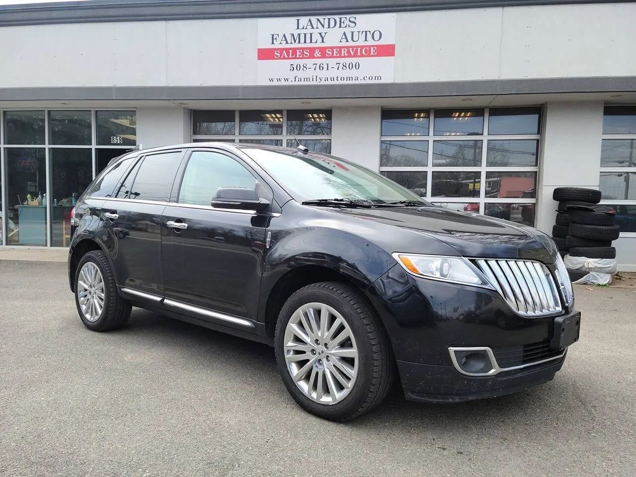 Used 2015 Lincoln MKX AWD w/ Equipment Group 102A image 40