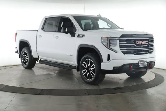 Used 2025 GMC Sierra 1500 AT4 w/ Technology Package AWD/4WD image 2