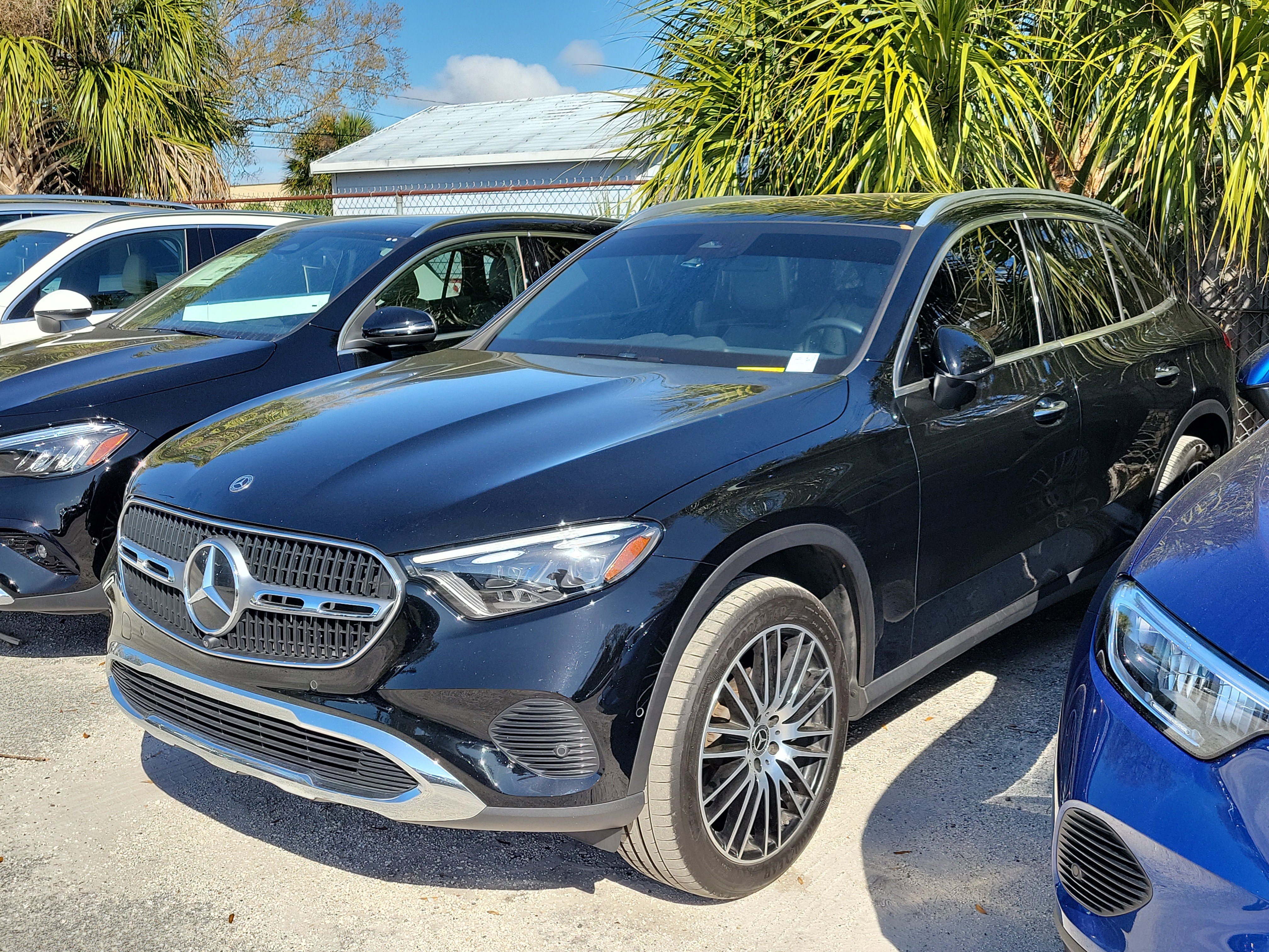 Certified 2023 Mercedes-Benz GLC 300 image 1