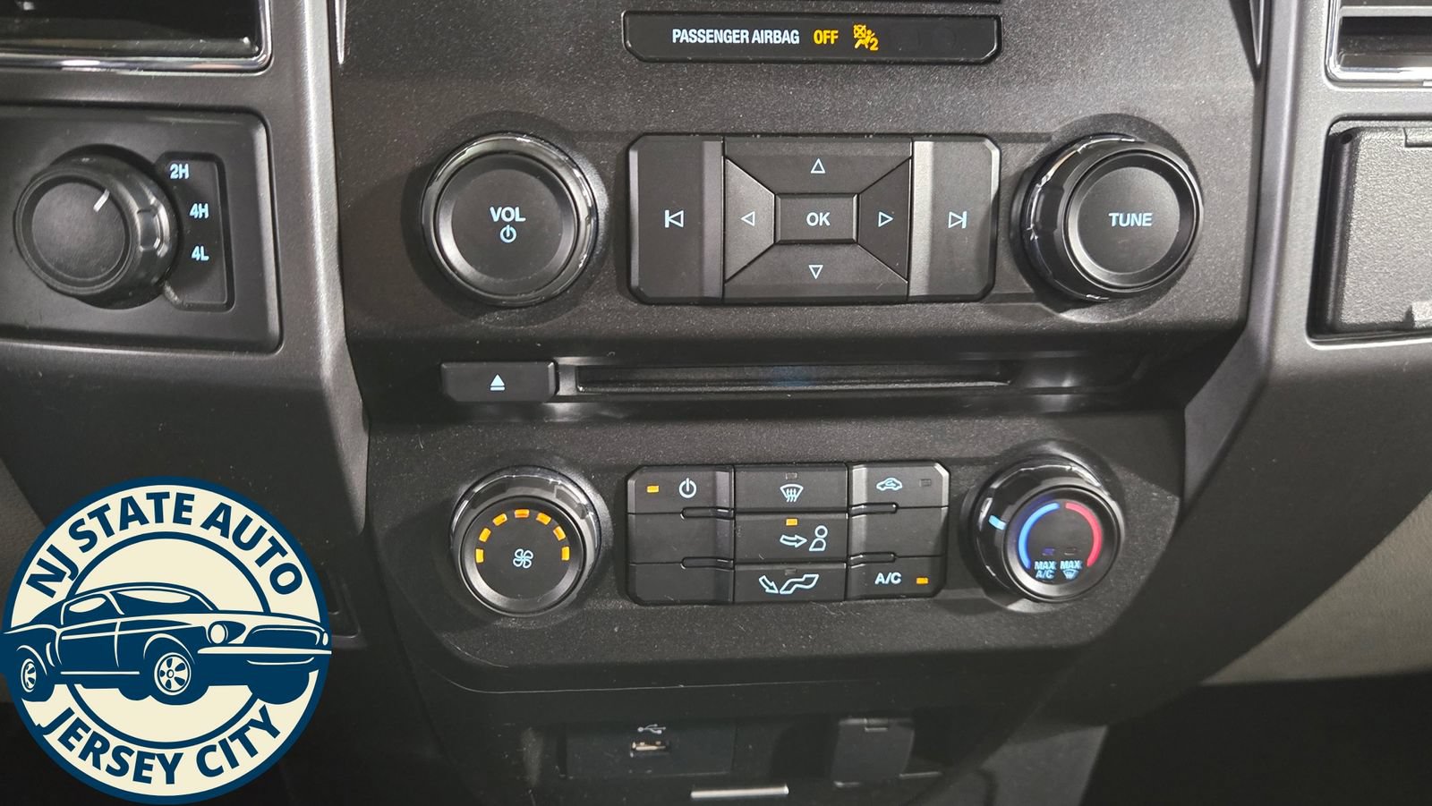 Used 2018 Ford F150 XLT AWD/4WD image 15