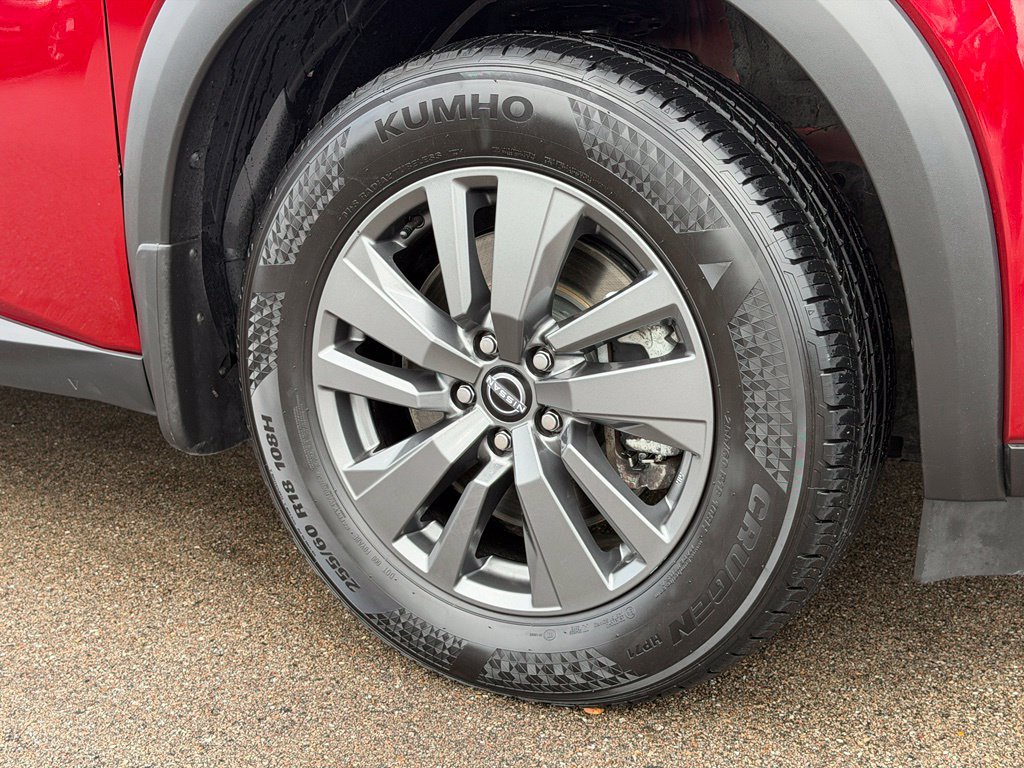 Used 2024 Nissan Pathfinder SV AWD/4WD image 31