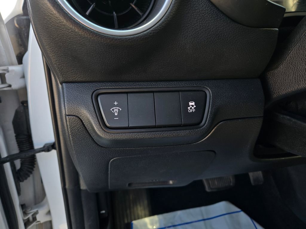 Used 2024 Kia Forte LX image 13