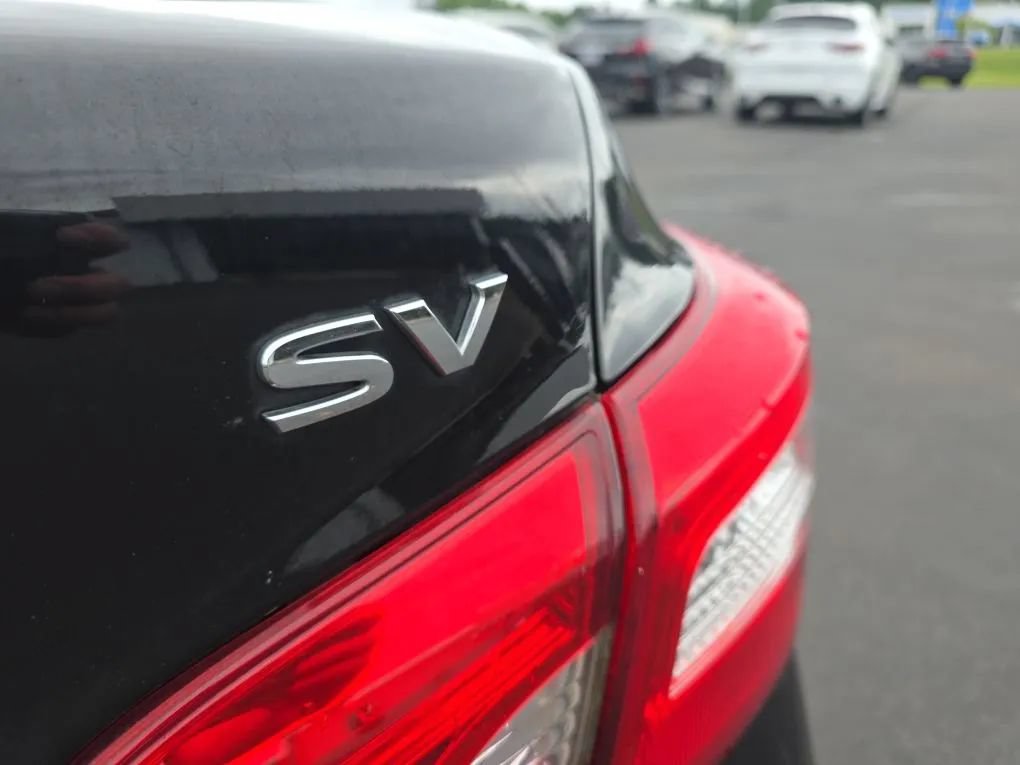 Used 2019 Nissan Sentra SV w/ Special Edition Package FWD image 12