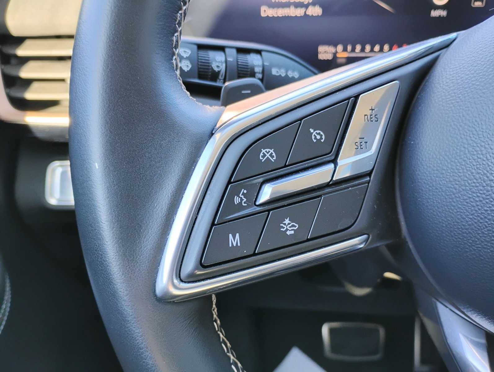 Used 2025 Buick Envision Sport Touring image 10