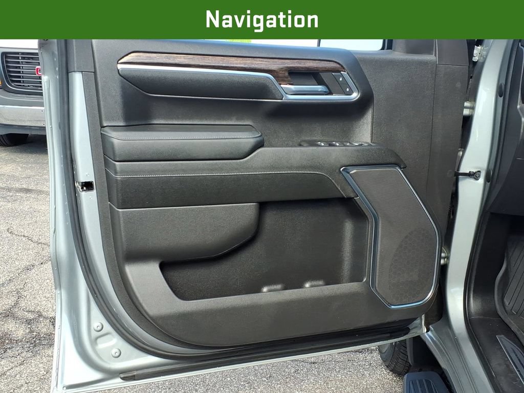 Certified 2024 GMC Sierra 1500 Elevation w/ LPO, Elevation Black Package AWD/4WD image 15