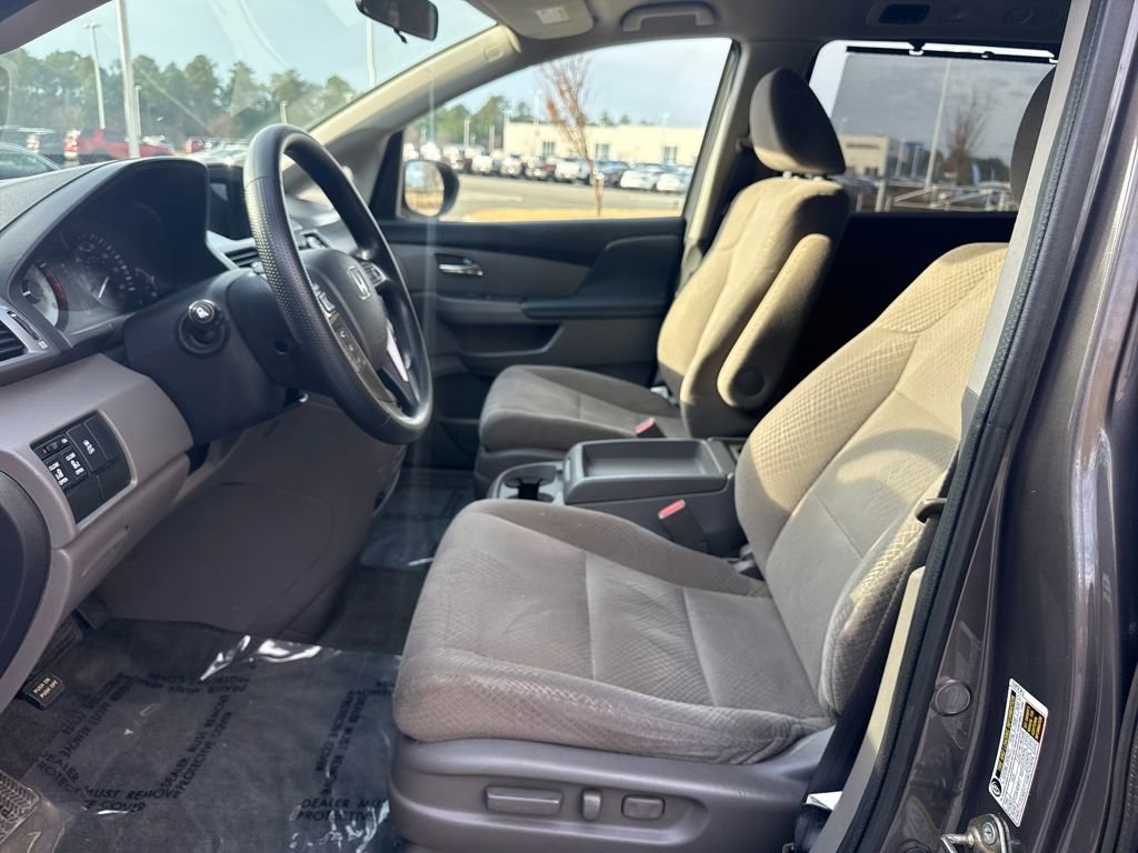 Used 2016 Honda Odyssey SE image 13