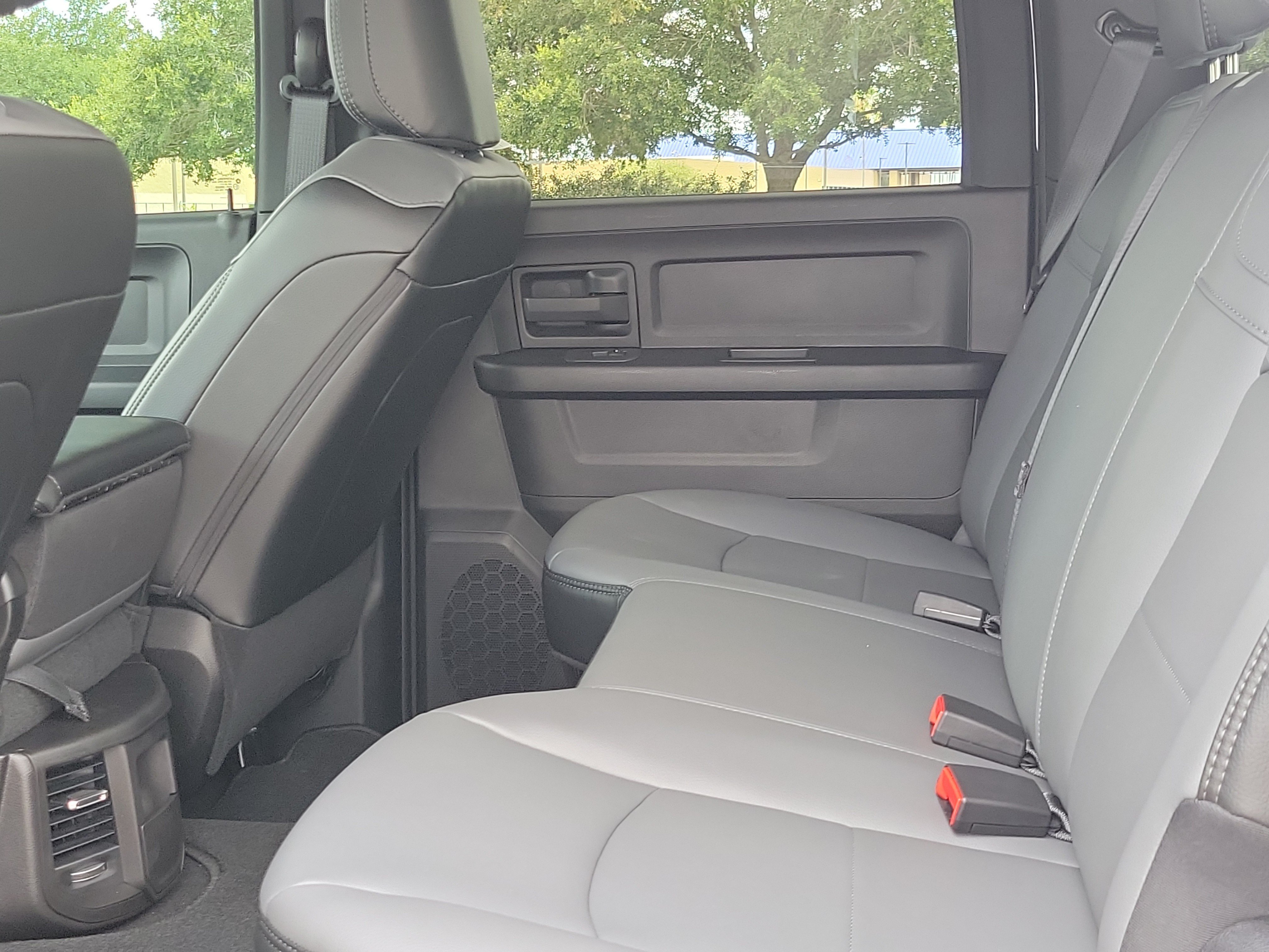 New 2026 RAM 3500 Tradesman AWD/4WD image 10