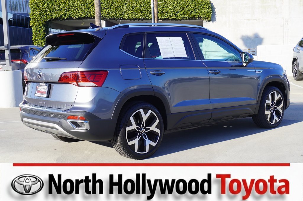 Used 2023 Volkswagen Taos SEL image 5