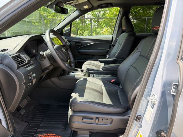 Used 2023 Honda Passport TrailSport image 11