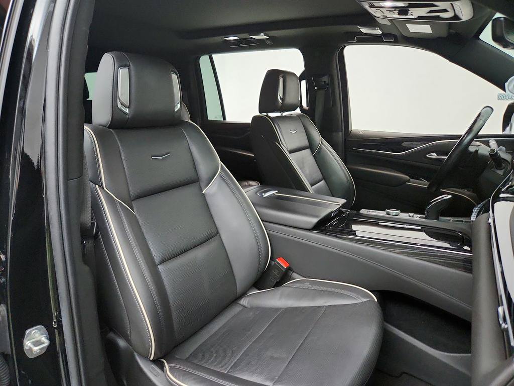 Used 2022 Cadillac Escalade ESV Sport w/ Touring Package AWD/4WD image 29