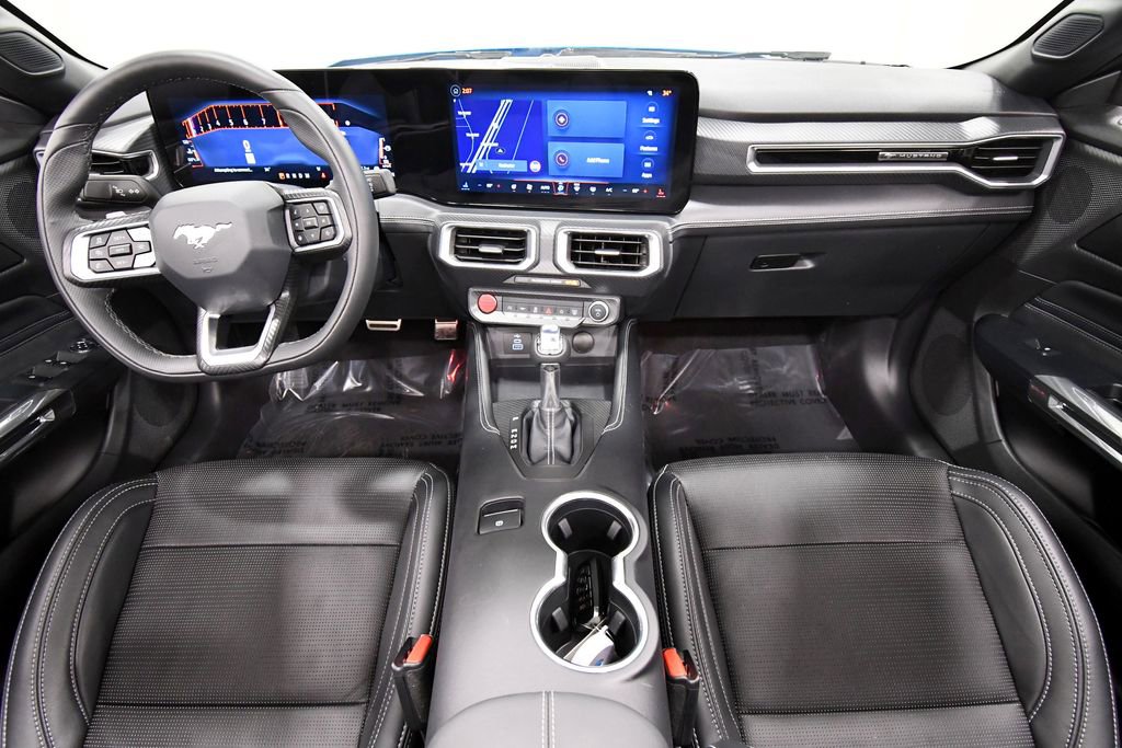Used 2025 Ford Mustang GT Premium image 3