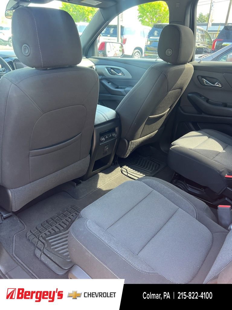 Used 2024 Chevrolet Traverse LT w/ Midnight/Sport Edition AWD/4WD image 22